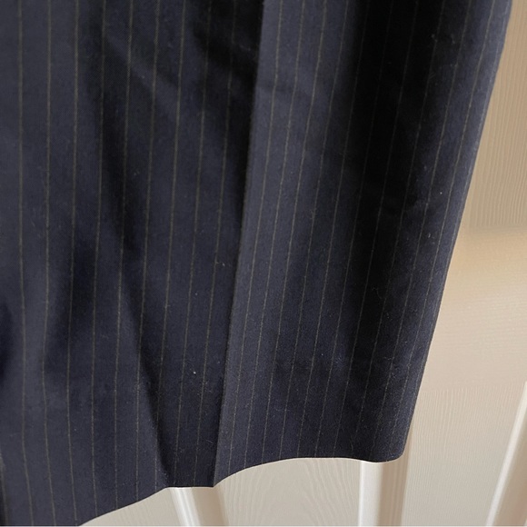 Banana Republic Navy Blue Avery Tie Stripe Pant Trousers (size 8) - Picture 7 of 16